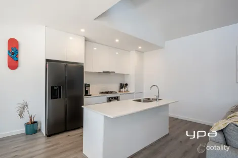 Property photo of 2/14A McEwen Drive Sunbury VIC 3429