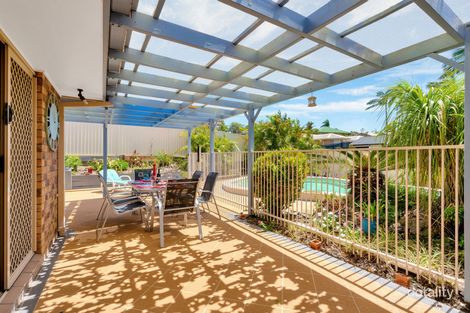 Property photo of 2 Range Court Arundel QLD 4214