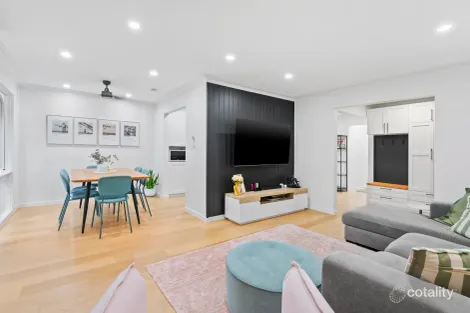 Property photo of 10 Landscape Drive Boronia VIC 3155