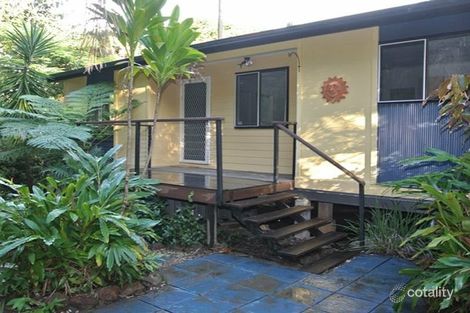 18 Glen St, Macleay Island, QLD 4184