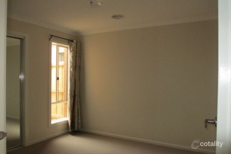 Property photo of 23 Celsius Drive Cranbourne North VIC 3977