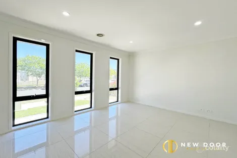 Property photo of 12 Muriel Stewart Circuit Bonner ACT 2914