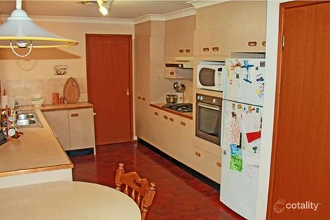 Property photo of 18 James Sea Drive Green Point NSW 2251