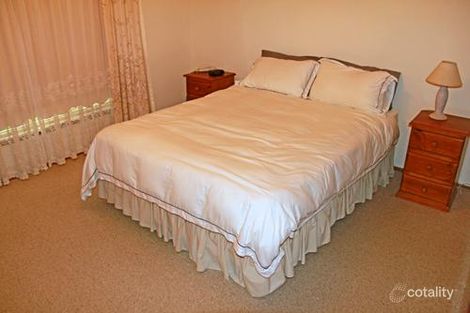 Property photo of 18 James Sea Drive Green Point NSW 2251