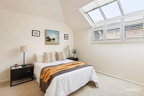 Property photo of 2/79 Glen Iris Road Glen Iris VIC 3146