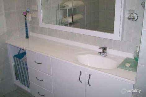 Property photo of 6 Raggatt Crescent Edgeworth NSW 2285