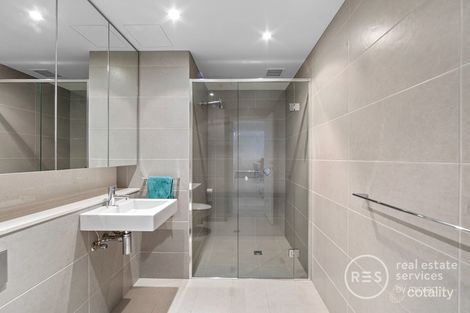 Property photo of 1702/1 Point Park Crescent Docklands VIC 3008