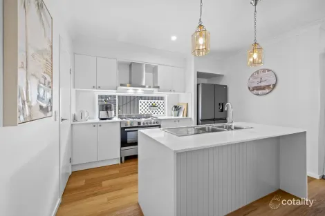 Property photo of 10 Snowy Crescent Nirimba QLD 4551