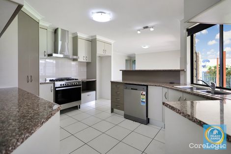 Property photo of 11 Jooloo Court Kin Kora QLD 4680