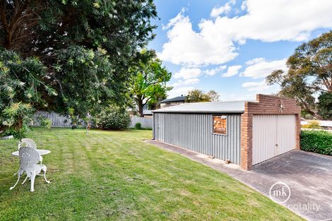 Property photo of 8 Windsor Street Macleod VIC 3085