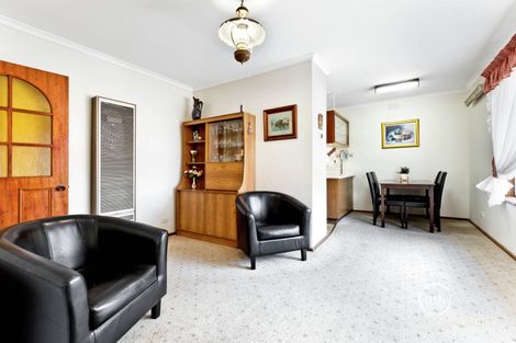 Property photo of 8 Windsor Street Macleod VIC 3085