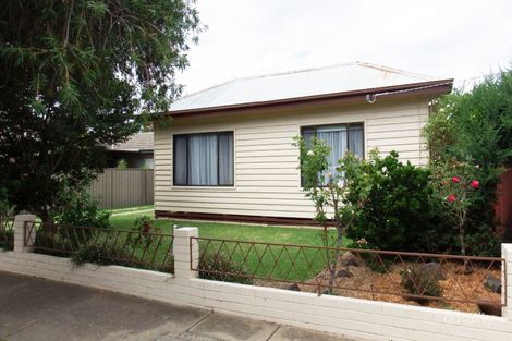Property photo of 16 Lake Street Shepparton VIC 3630