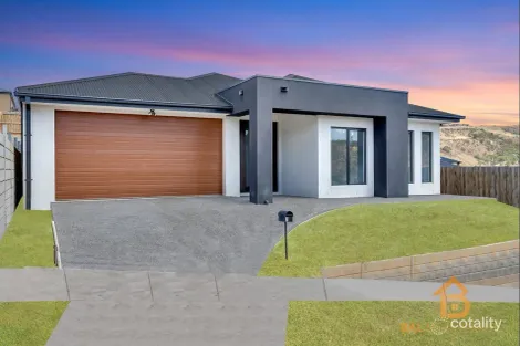 7 Tregoning St, Maddingley, VIC 3340