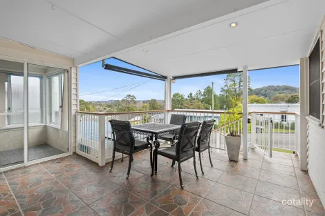 Property photo of 13 Headlam Parade Springfield NSW 2250
