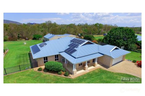 Property photo of 32 Stirling Drive Rockyview QLD 4701