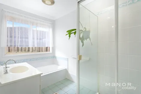 Property photo of 11 Watergum Close Rouse Hill NSW 2155