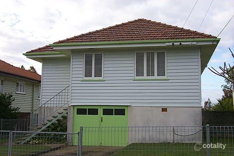 10 Erica St, Cannon Hill, QLD 4170