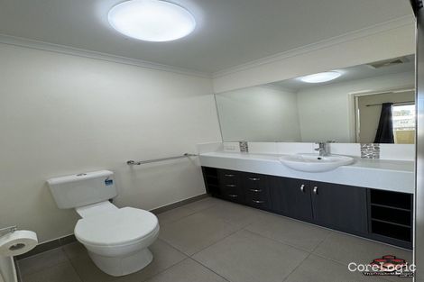 Property photo of 35/111-127 Bowen Road Rosslea QLD 4812