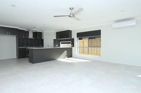 Property photo of 4 Bristlebird Circuit Forest Glen QLD 4556