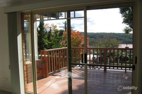 Property photo of 1/29-33 Boland Avenue Springwood NSW 2777