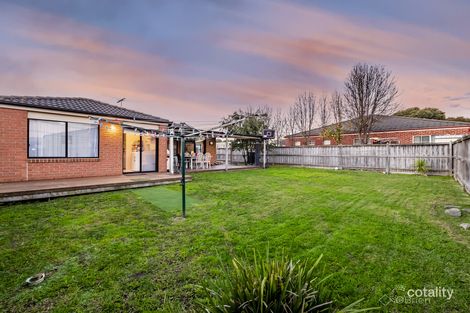 Property photo of 3 Ogle Way Cranbourne North VIC 3977