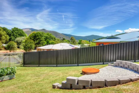 Property photo of 4 Mulligan Court Bright VIC 3741