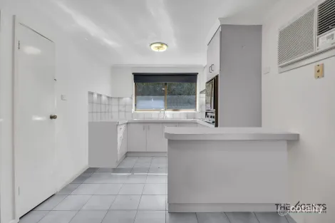 Property photo of 2/135 Station Road Melton South VIC 3338