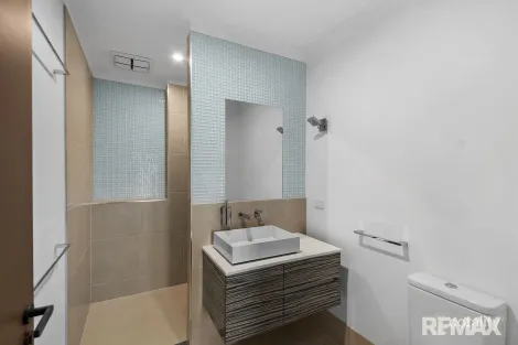 Property photo of 242 Upper Rosemount Road Rosemount QLD 4560