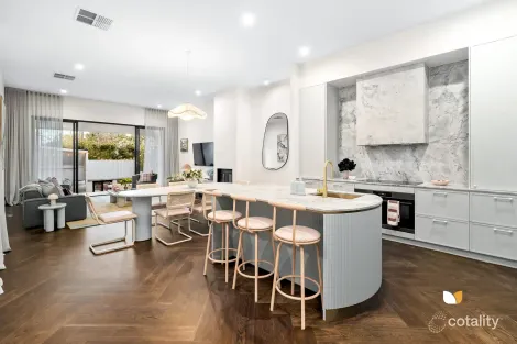 Property photo of 14 Levien Street Essendon VIC 3040