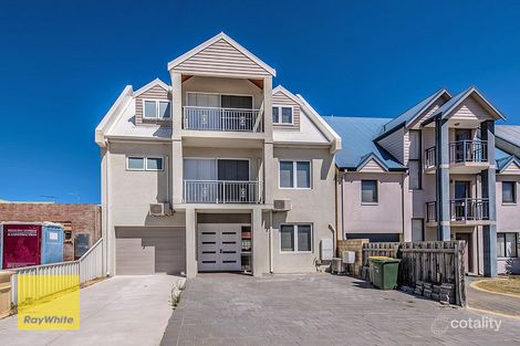 Property photo of 31 Toulon Circle Mindarie WA 6030
