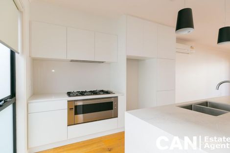 Property photo of 8 Sunlight Road Port Melbourne VIC 3207