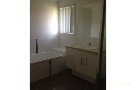 Property photo of 26 Horizon Drive Springfield Lakes QLD 4300