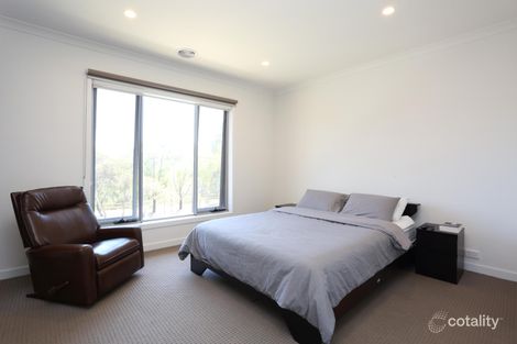 Property photo of 61 Spectrum Way Coburg North VIC 3058