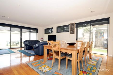 Property photo of 2 Ivan Avenue Edithvale VIC 3196
