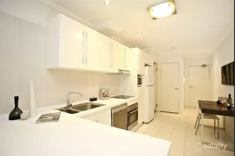 Property photo of 4/51 Lambert Road Indooroopilly QLD 4068