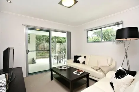Property photo of 4/51 Lambert Road Indooroopilly QLD 4068