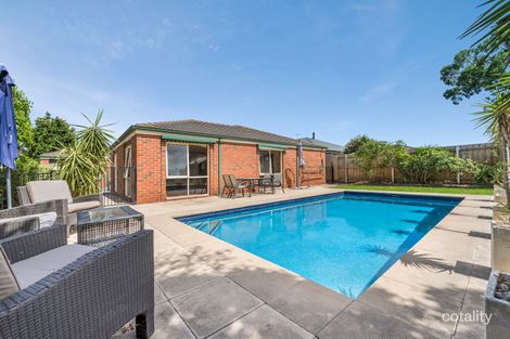 Property photo of 19 Oakwood Drive Carrum Downs VIC 3201