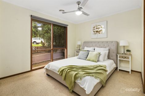 Property photo of 11 Hollyhock Court Cranbourne North VIC 3977