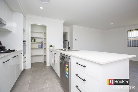 Property photo of 19 Gilbert Drive Westdale NSW 2340