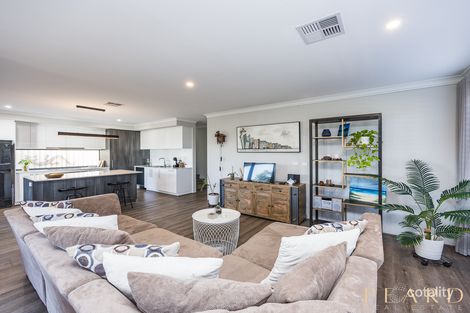 Property photo of 100 Cosimo Drive Woodvale WA 6026