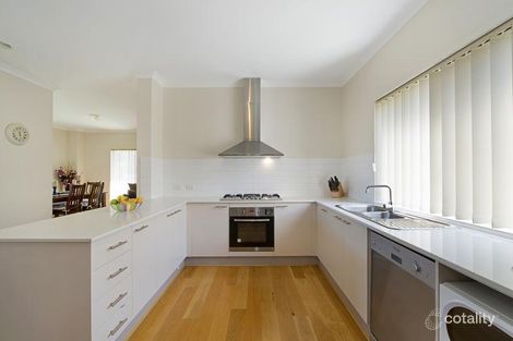 Property photo of 25/2 Barton Drive Sandhurst VIC 3977