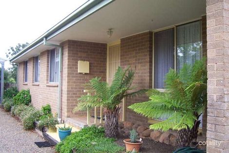 8 Landor Pl, Kambah, ACT 2902