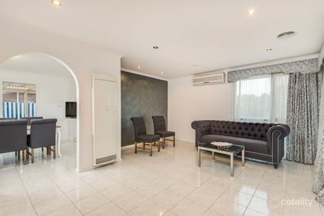 Property photo of 23 Girvan Circuit Endeavour Hills VIC 3802
