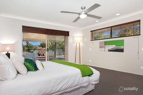 Property photo of 120 Mildura Drive Helensvale QLD 4212