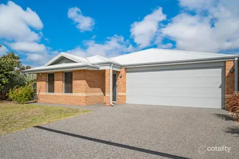 1/22 Whittaker Turn, Piara Waters, WA 6112