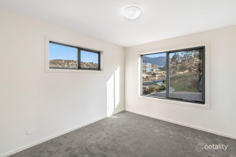 Property photo of 1/9 Noble Drive New Town TAS 7008