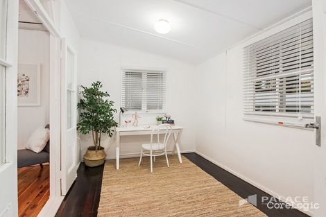 Property photo of 11 Burke Street Barellan Point QLD 4306