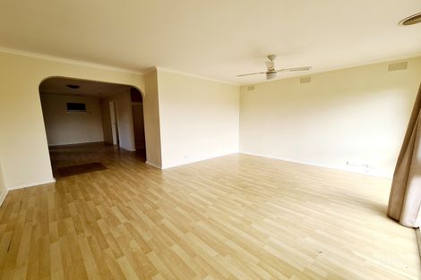 Property photo of 39 Swan Street Werribee VIC 3030