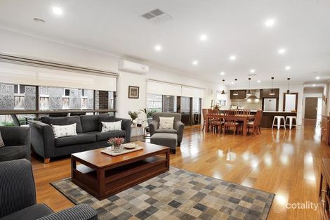 Property photo of 21 Benalla Avenue Eynesbury VIC 3338