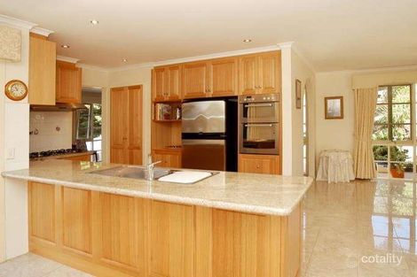 Property photo of 12 Wallara Close Doncaster East VIC 3109